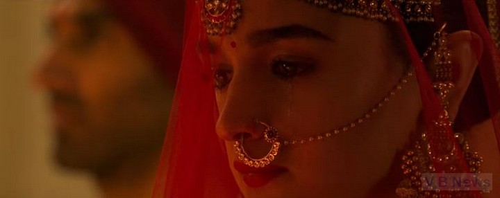 Kalank Official Trailer screen grab-photo-image02-VBN-2019